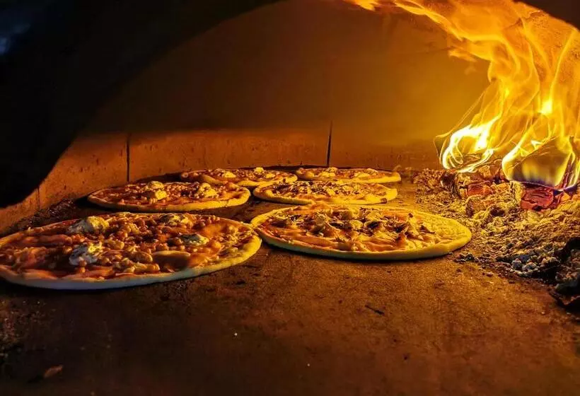 בית מלון כפרי Pansion Karoca