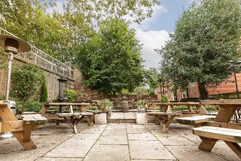 فندق The Fat Badger