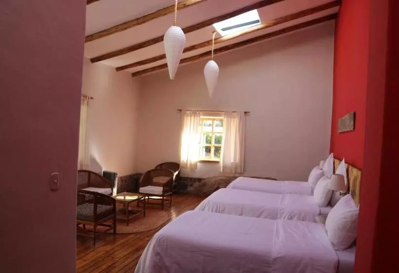 هتل Villa Urubamba