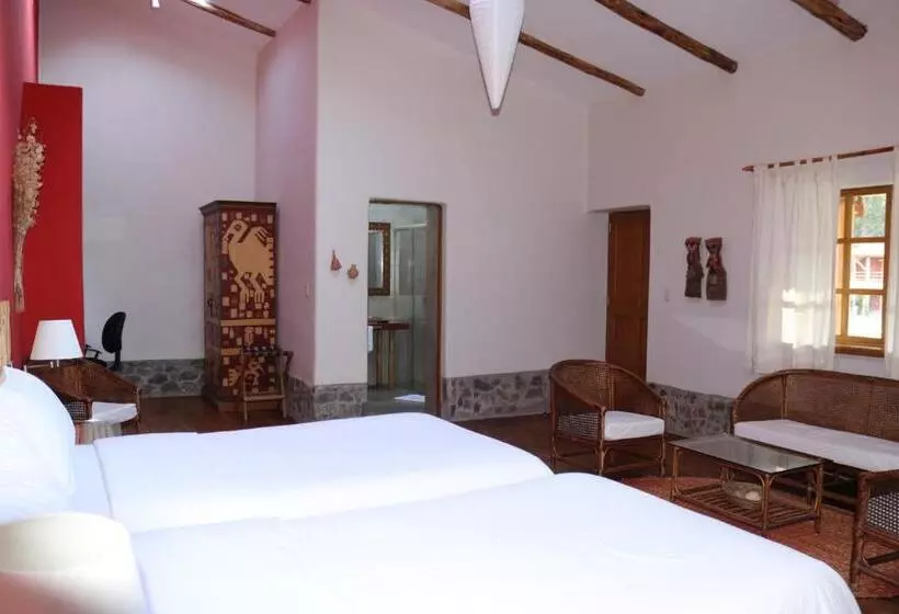 هتل Villa Urubamba