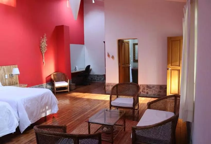 هتل Villa Urubamba