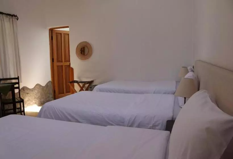 هتل Villa Urubamba