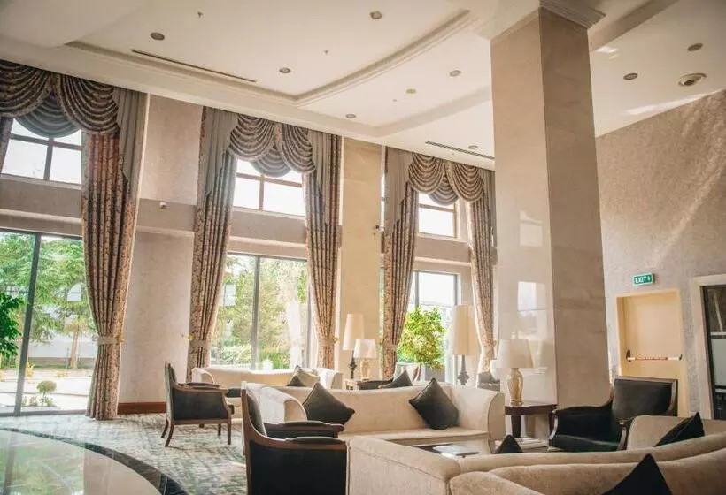 Отель Wellborn Luxury