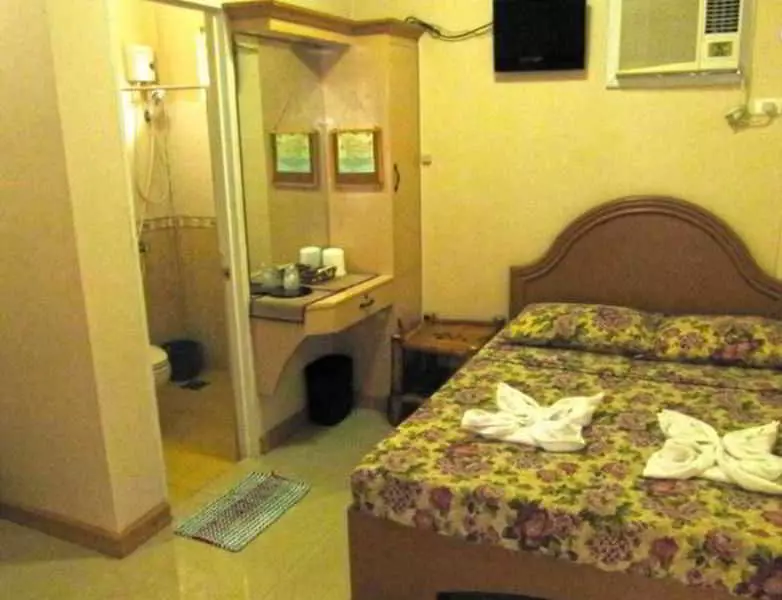 Hotel Yuken Mari Beach Haus