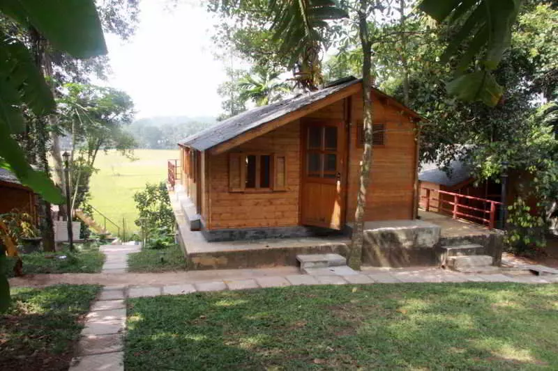 Hotel Zeppelin Eco Cabins