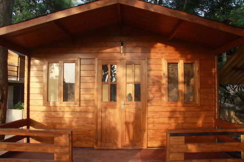 Hotel Zeppelin Eco Cabins