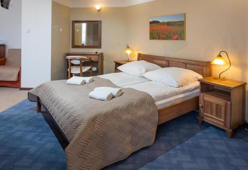 Kompleks Hotelowy Logos