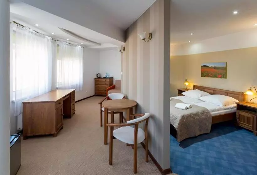 Kompleks Hotelowy Logos