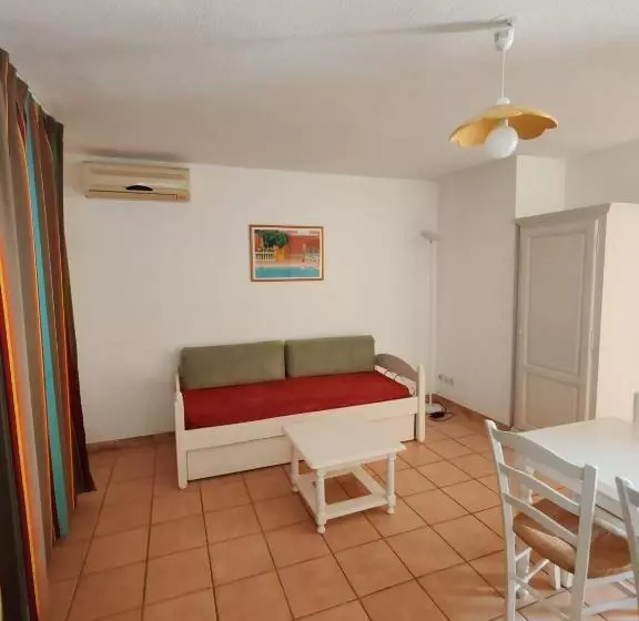 اقامتگاه Résidence L Oustal Des Mers