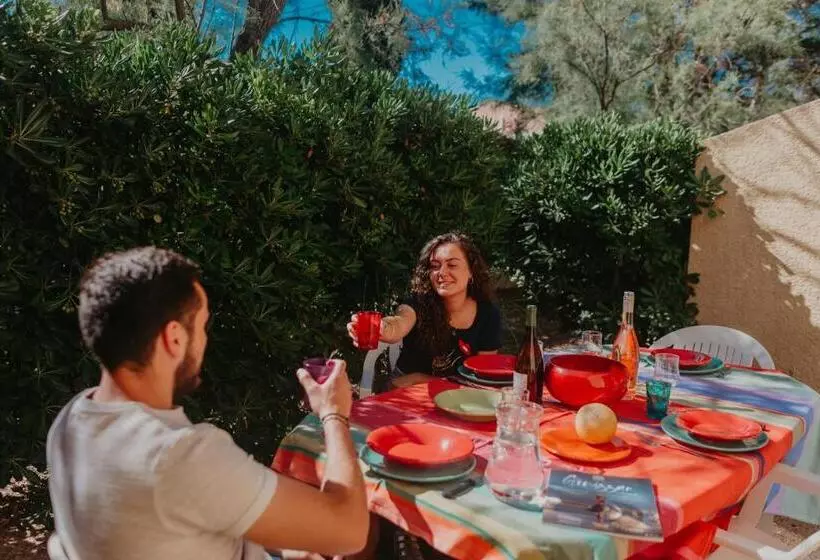 اقامتگاه Résidence L Oustal Des Mers