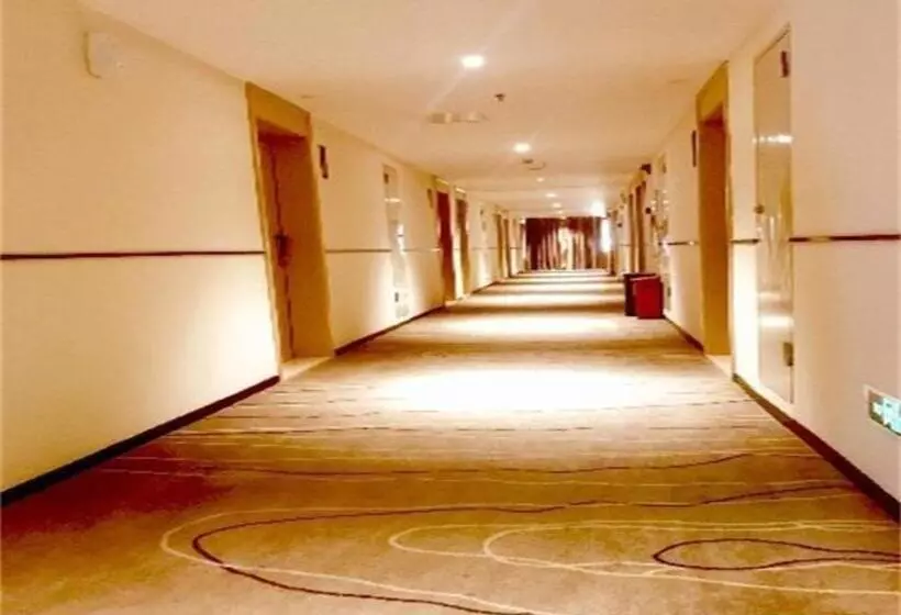 Hotelli City Comfort Inn Foshan Gaoming Huaying Square