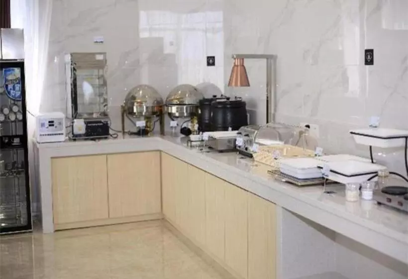 Hotelli City Comfort Inn Foshan Gaoming Huaying Square