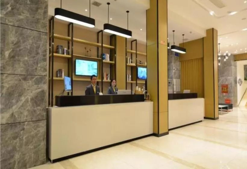 Hotelli City Comfort Inn Huanggang Qichun Exhibition Center