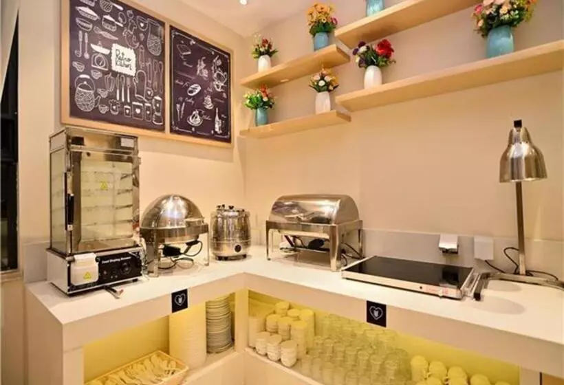 ホテル City Comfort Inn Kunming Shilin Xiaogucheng