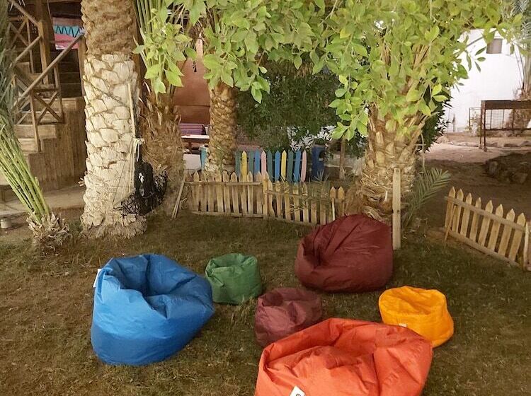 هتل Golden Star Camb