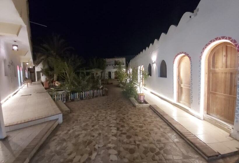 هتل Golden Star Camb