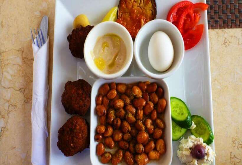 هتل Golden Star Camb