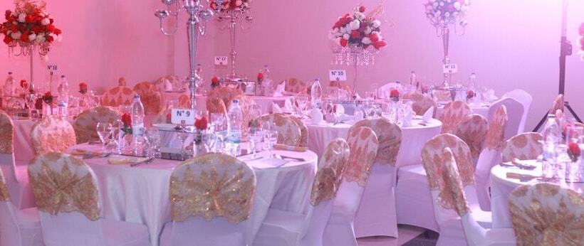 هتل Hôtel La Rose Blanche Korhogo