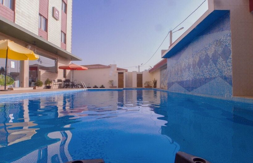 هتل Hôtel La Rose Blanche Korhogo