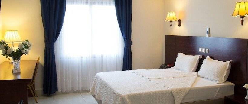 هتل Hôtel La Rose Blanche Korhogo