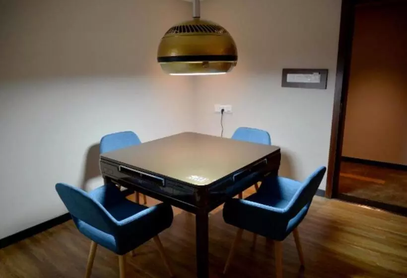 Hotelli Jtour Inn Xianning Chibiyiqiao North