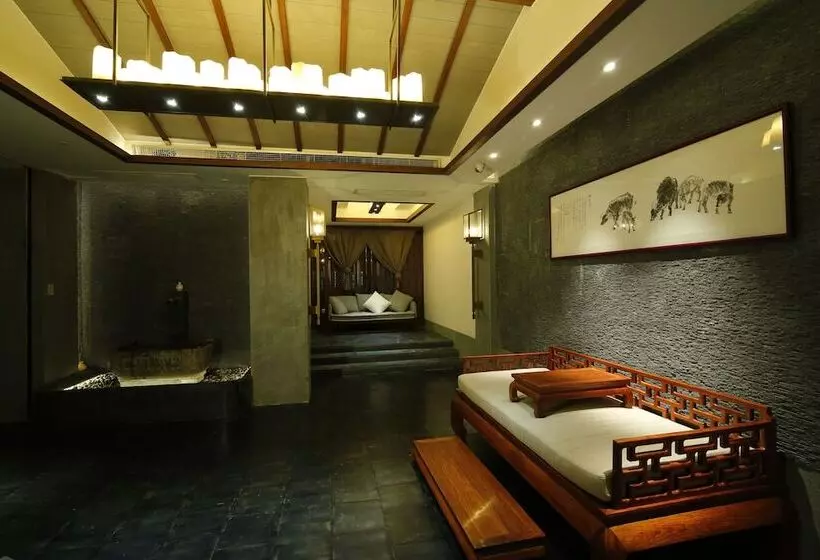 هتل Putuoshan Ruyige Junlan Guest House