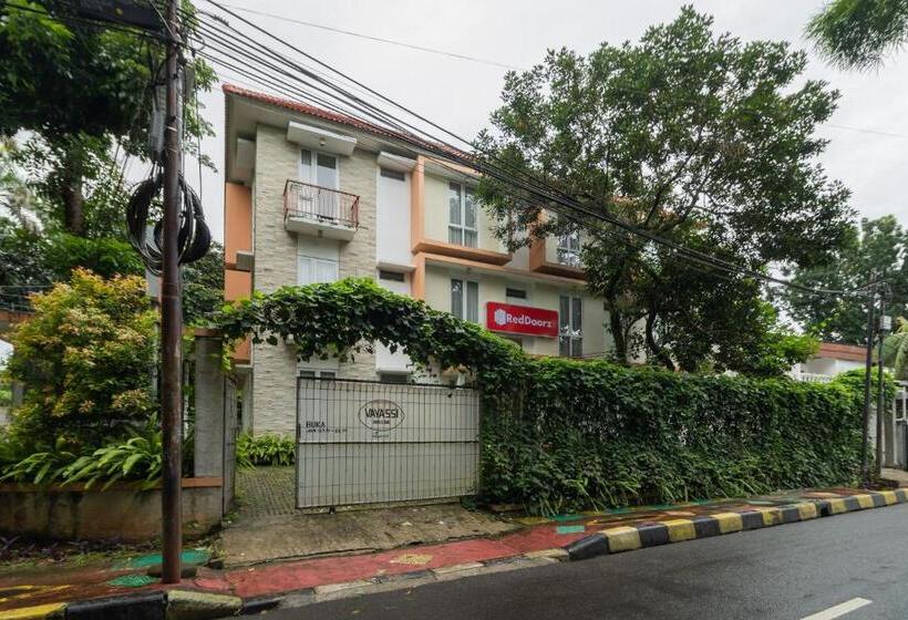 בית מלון כפרי Reddoorz Syariah Near Prasetya Mulya Cilandak Campus
