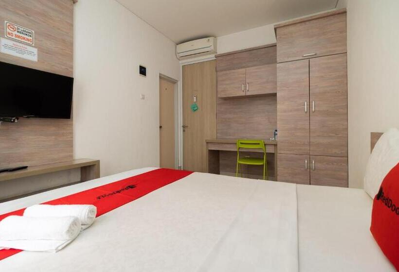 בית מלון כפרי Reddoorz Syariah Near Prasetya Mulya Cilandak Campus