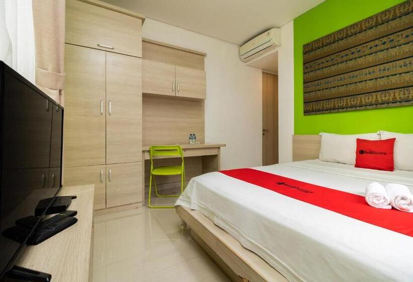 בית מלון כפרי Reddoorz Syariah Near Prasetya Mulya Cilandak Campus