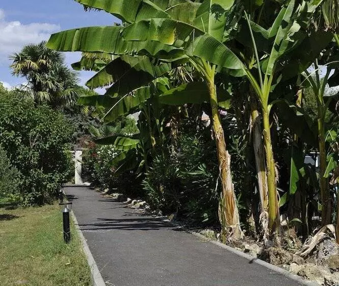 Majatalo Jardin D Arcy   Chambres D Hôtes Avec Piscine Et Spa