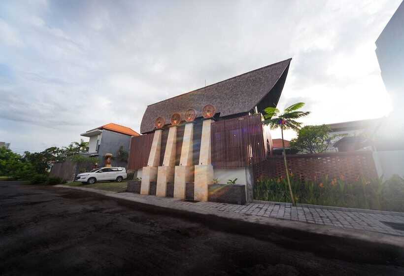 تختخواب و صبحانه Kusuma Villa Seminyak