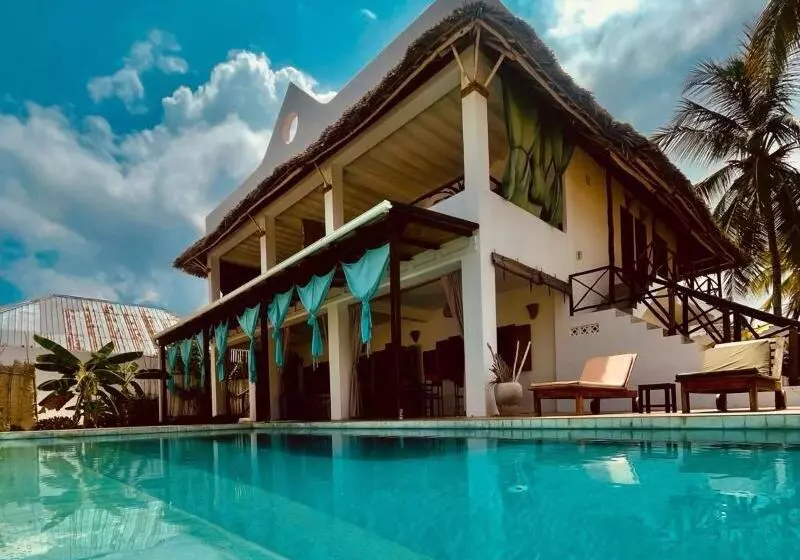 Aamiaismajoitus (B&B) Villa Huruma