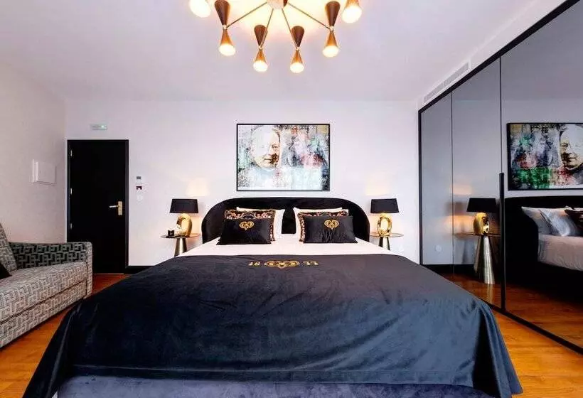 هتل 1877 Estrela Palace