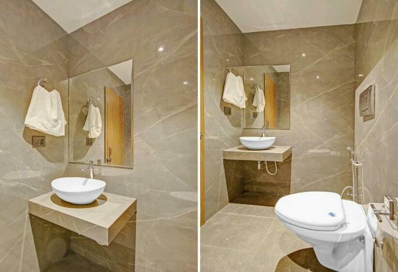 Fabhotel Penthouse   A K Dev Road