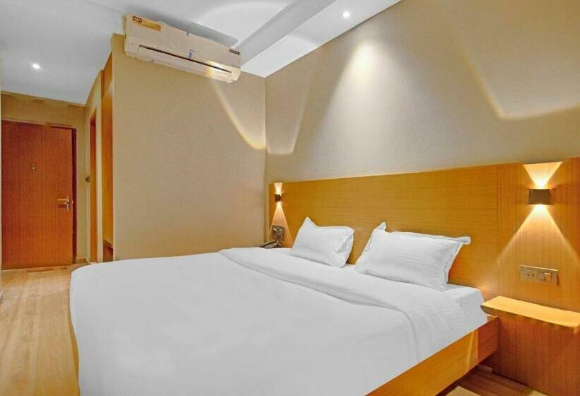 Fabhotel Penthouse   A K Dev Road