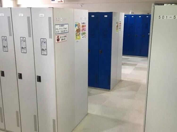 בית מלון כפרי Capsule & Sauna Japan – Caters To Men