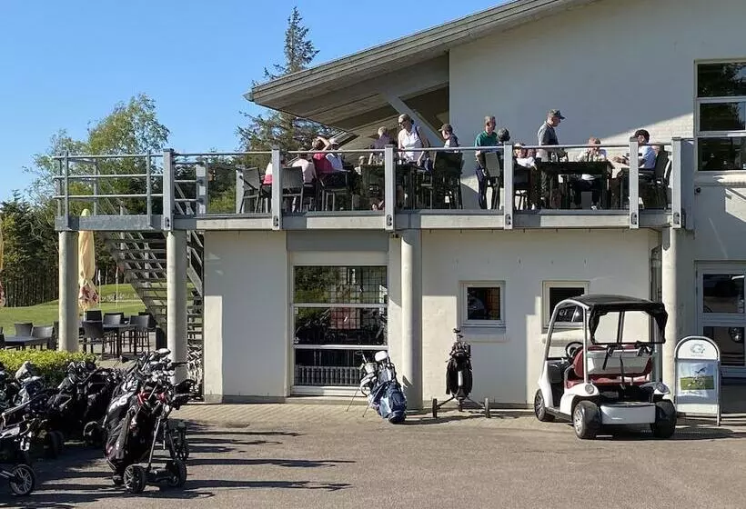 Hotelli Hjarbæk Fjord Golfcenter