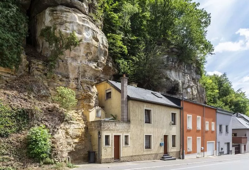 هتل Hu Birkelt Village