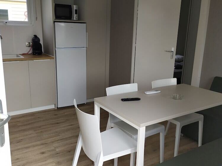 هتل Hu Birkelt Village