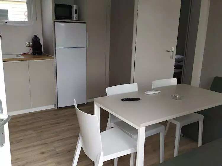 هتل Hu Birkelt Village