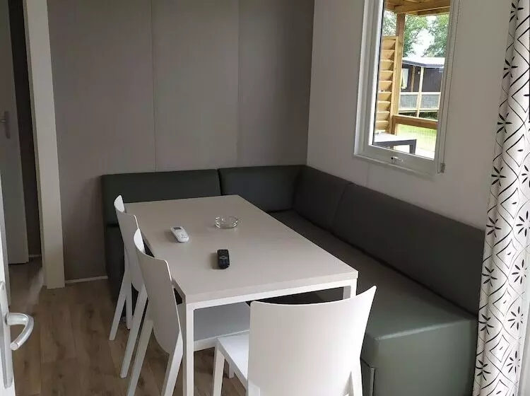 هتل Hu Birkelt Village