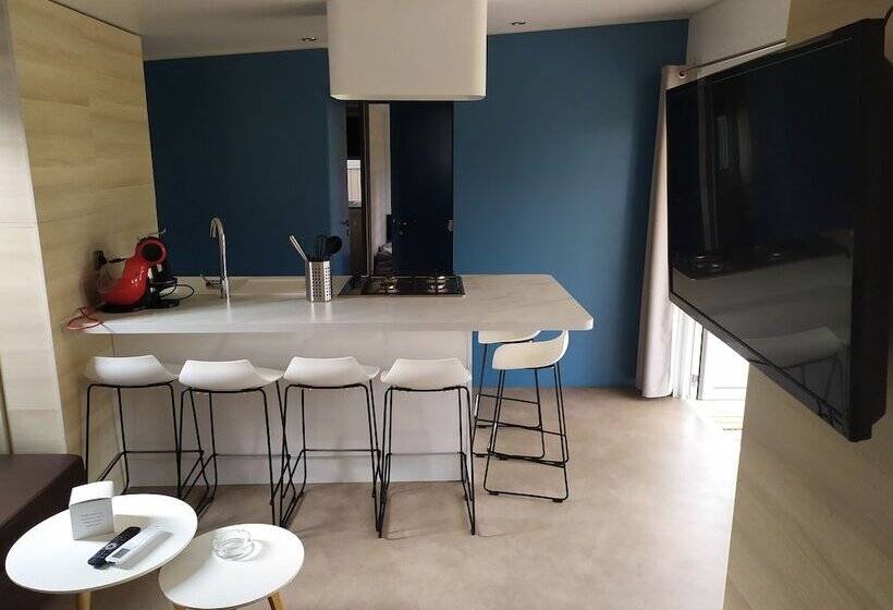 هتل Hu Birkelt Village