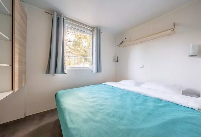 هتل Hu Birkelt Village