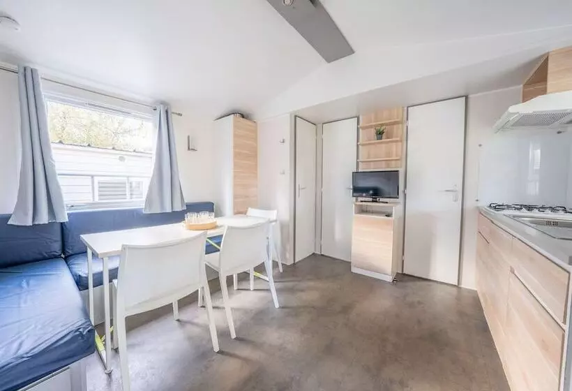 هتل Hu Birkelt Village