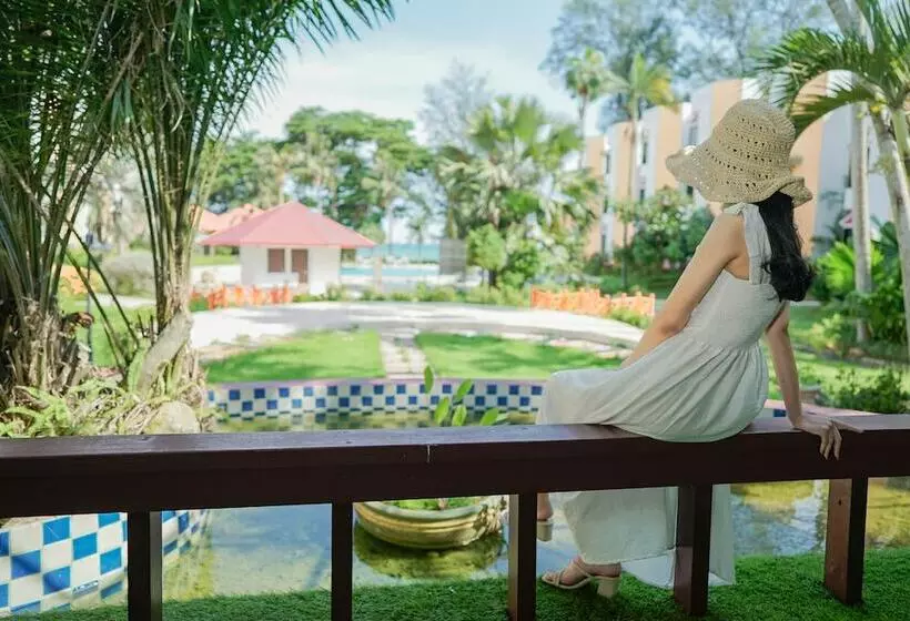 ホテル Rayong Palmaries Beach Resort