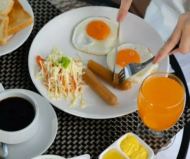 ホテル Rayong Palmaries Beach Resort