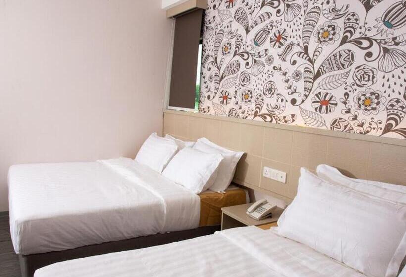 The Crown Hotel Klia