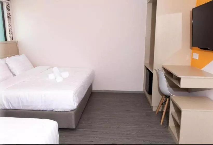 The Crown Hotel Klia