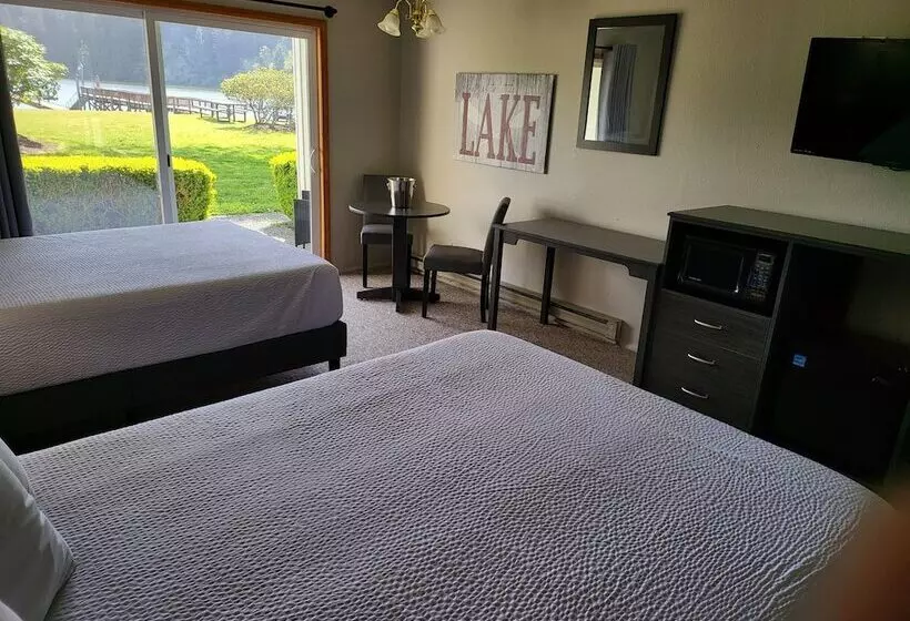 Hotelli Lakeshore Lodge