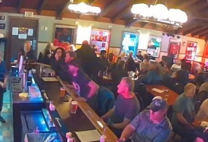 Hotelli Lakeshore Lodge